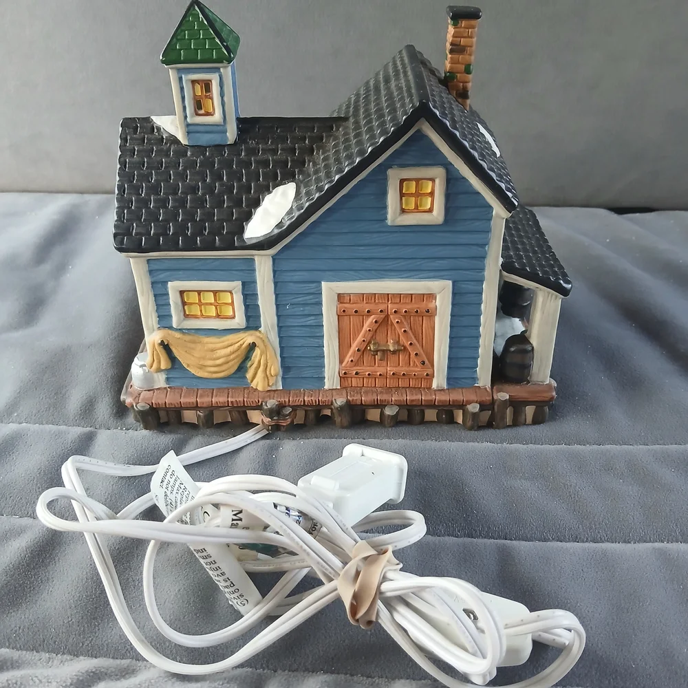 Dicken Collectables celebrate season